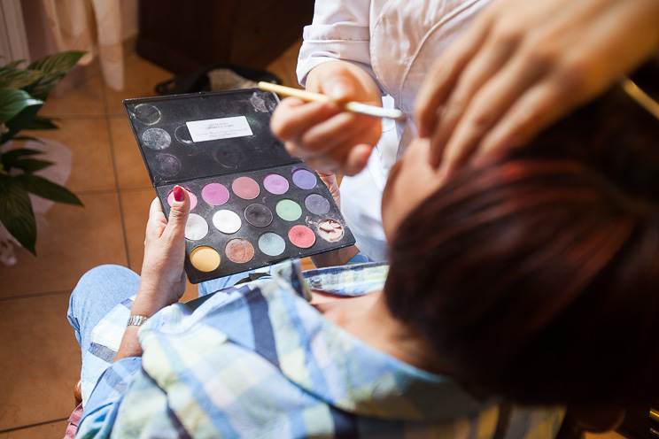 La preparazione della madre della sposa.
