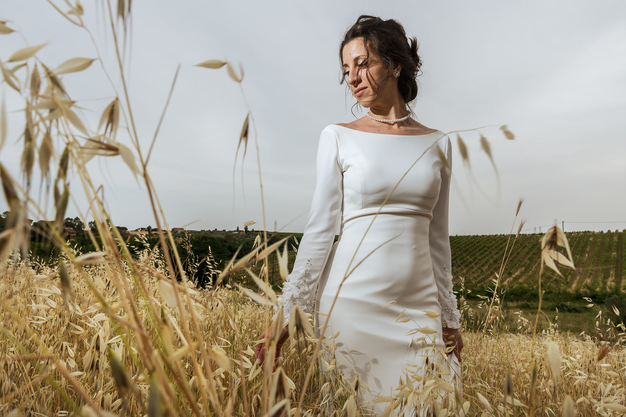 Sposa tra le spighe di grano